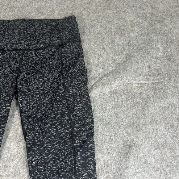 Lululemon Leggings Size 6 Fast Free Crop II *Nulux 19" Black Printed - Picture 2 of 9
